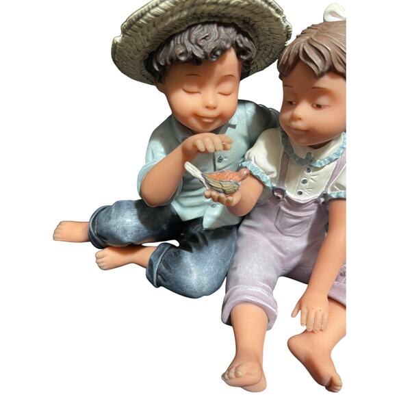 Nadal Studio Figurine - Boy & Girl - Tiny Chip on Girl's Toe - Picture 2 of 8